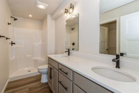 1097 Mary Lane North Liberty IA 52317