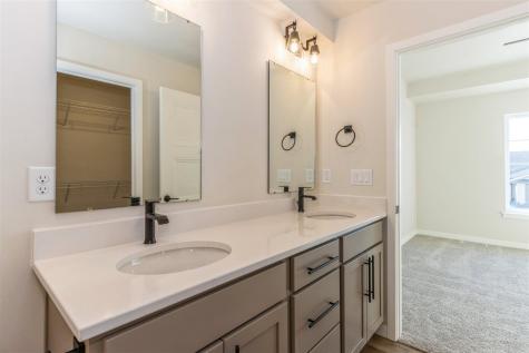 1097 Mary Lane North Liberty IA 52317