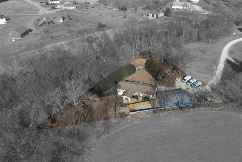 1045 Vine Avenue Riverside IA 52327