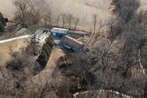 1045 Vine Avenue Riverside IA 52327