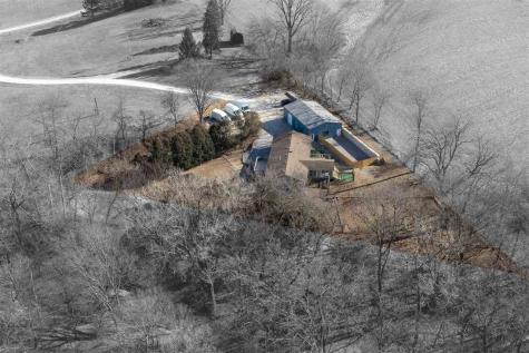 1045 Vine Avenue Riverside IA 52327