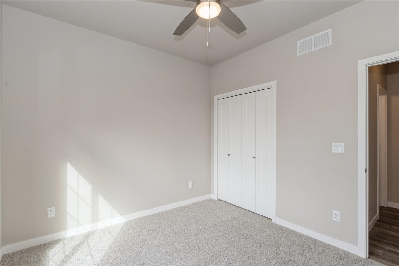 765 Chamberlin Lane North Liberty IA 52317