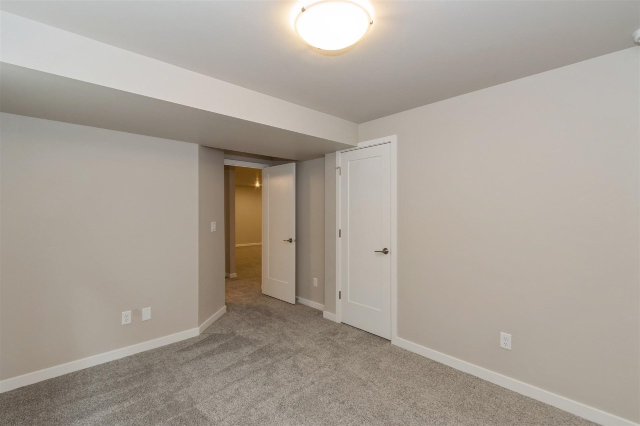 765 Chamberlin Lane North Liberty IA 52317