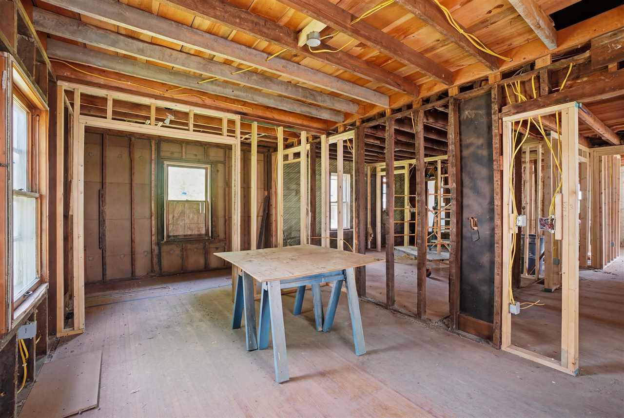 205 E Vine Street Crawfordsville IA 52621