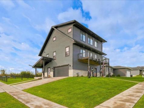 4187 Barbaro Avenue Iowa City IA 52240