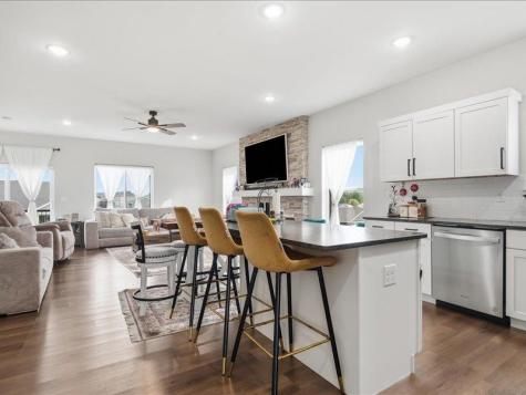 4187 Barbaro Avenue Iowa City IA 52240