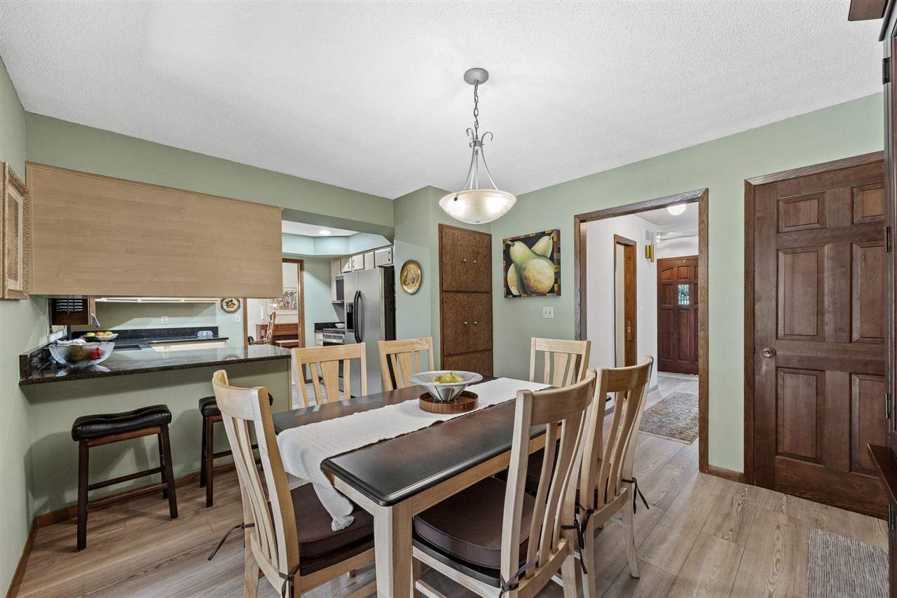 556 Mahaska Court Iowa City IA 52246