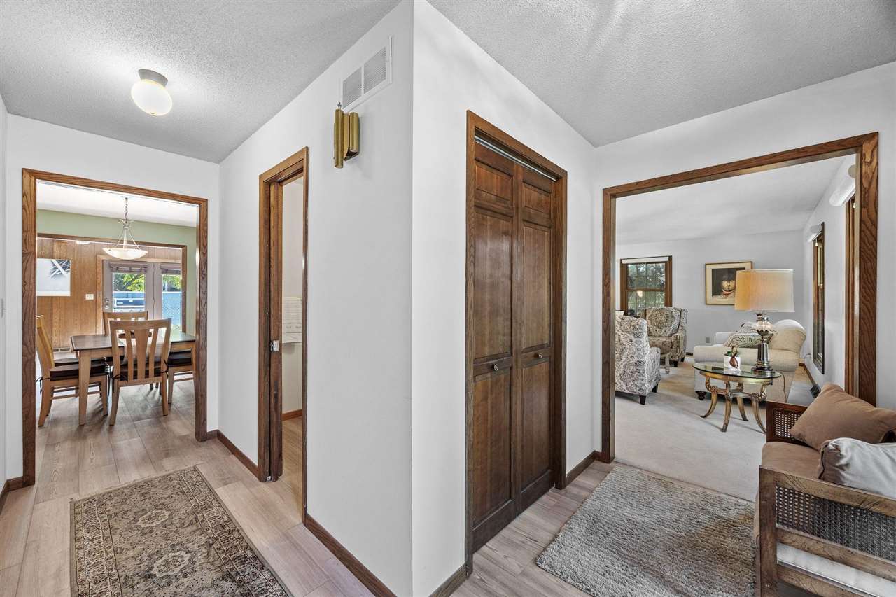 556 Mahaska Court Iowa City IA 52246