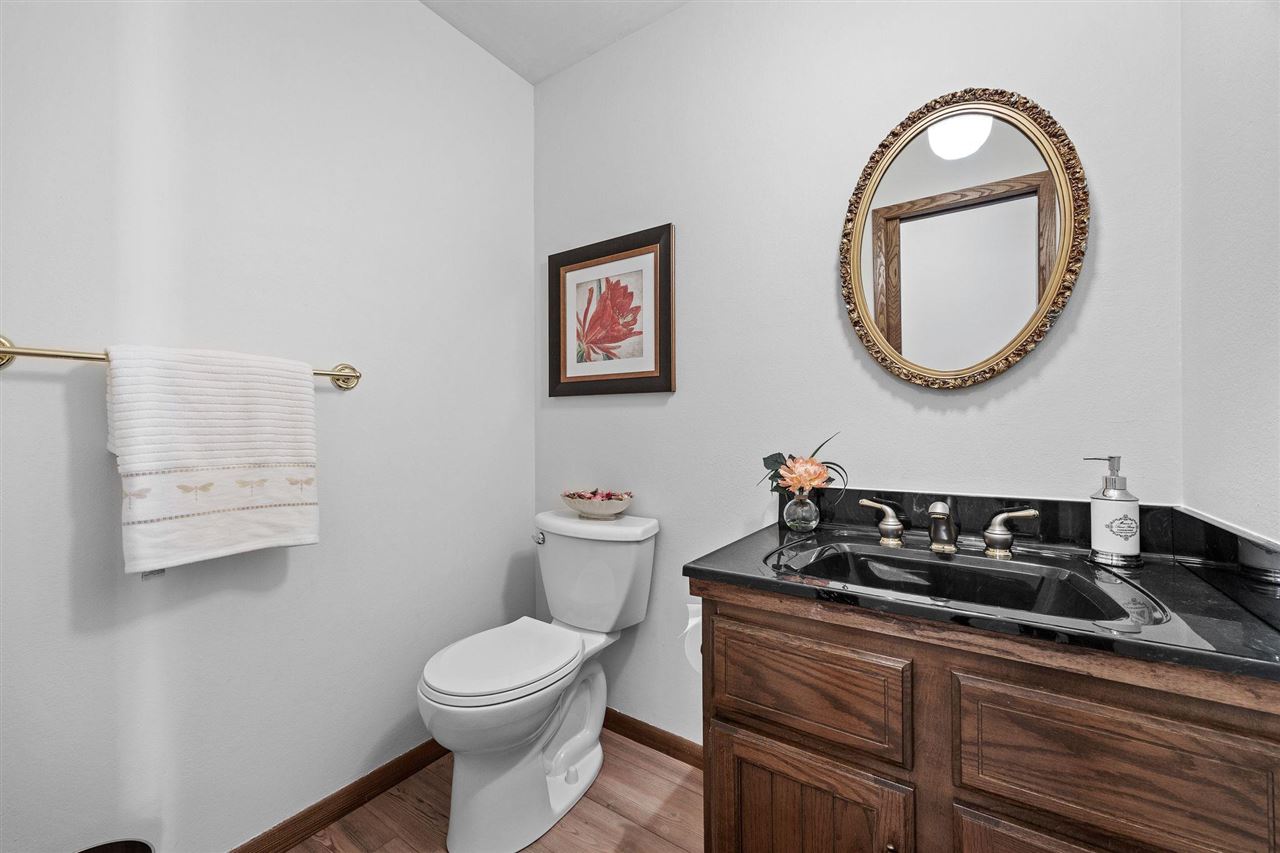 556 Mahaska Court Iowa City IA 52246