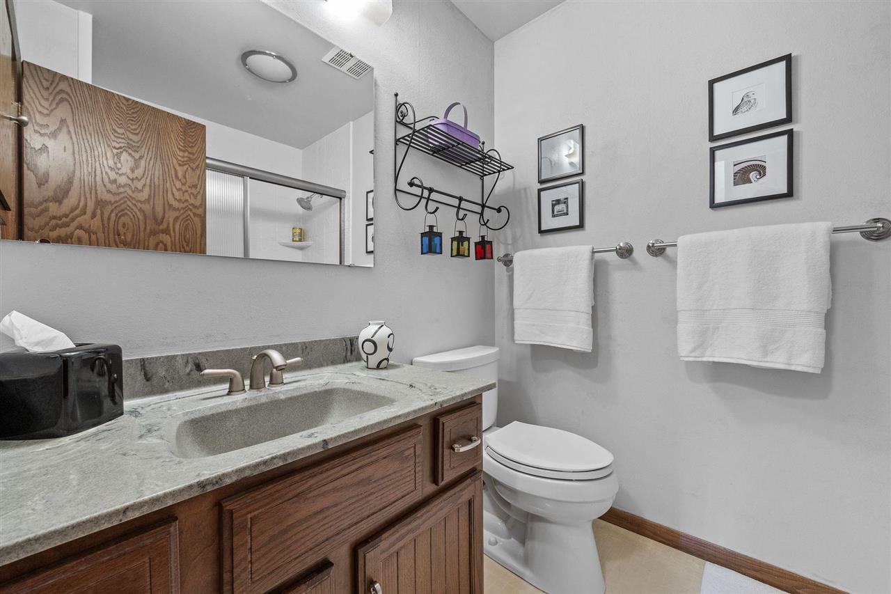 556 Mahaska Court Iowa City IA 52246