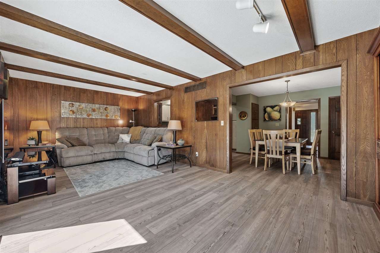 556 Mahaska Court Iowa City IA 52246