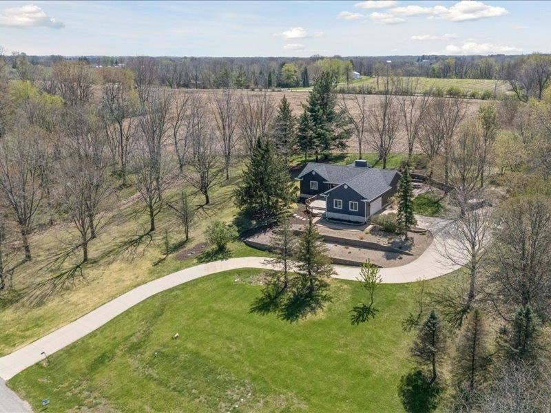 2698 NE Hidden Valley Trail Solon IA 52333