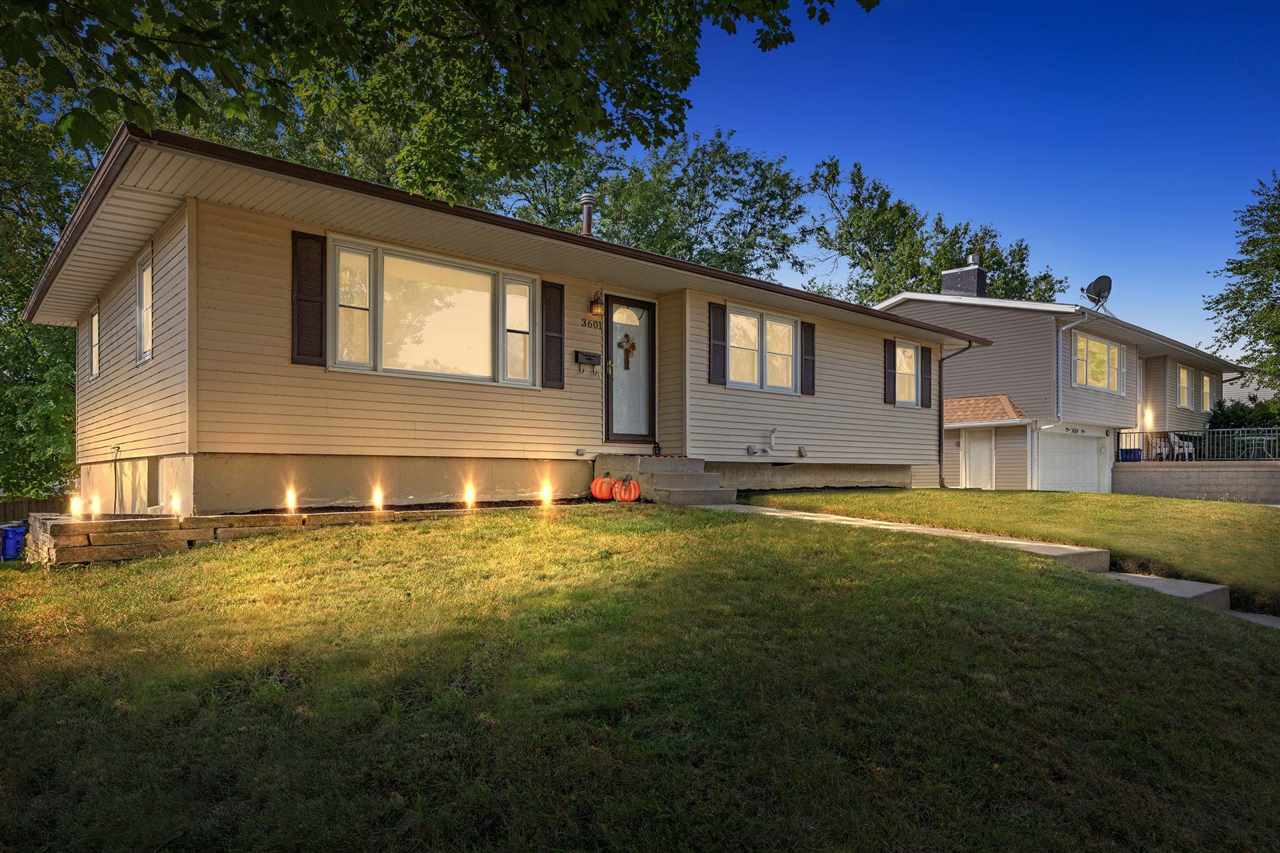 Cedar Rapids IA, 3601 2ND Avenue SW