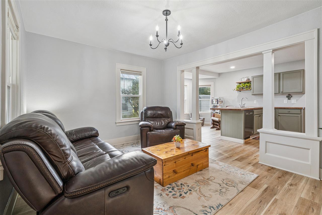 121 Brady Street Hills IA 52235