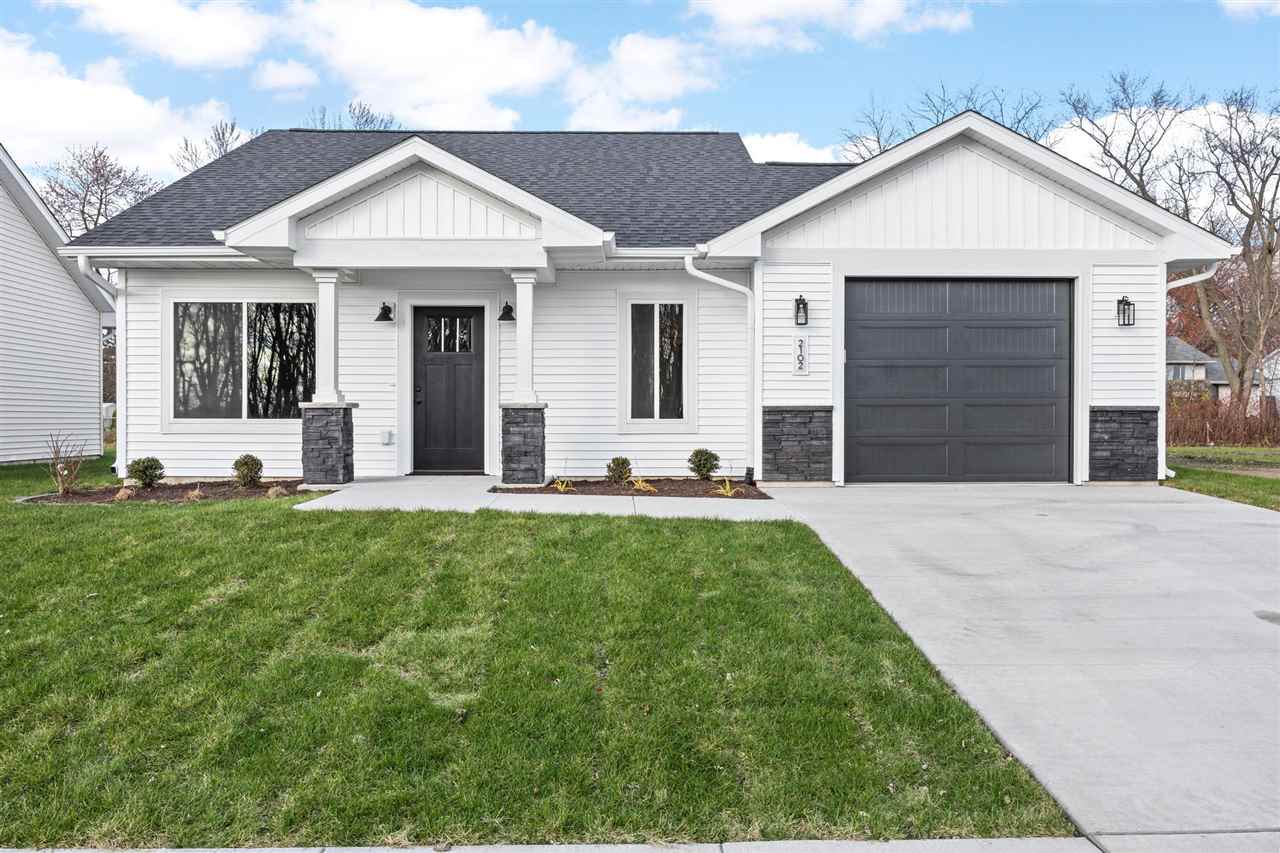 2102 Whispering Meadow Drive Iowa City IA 52240