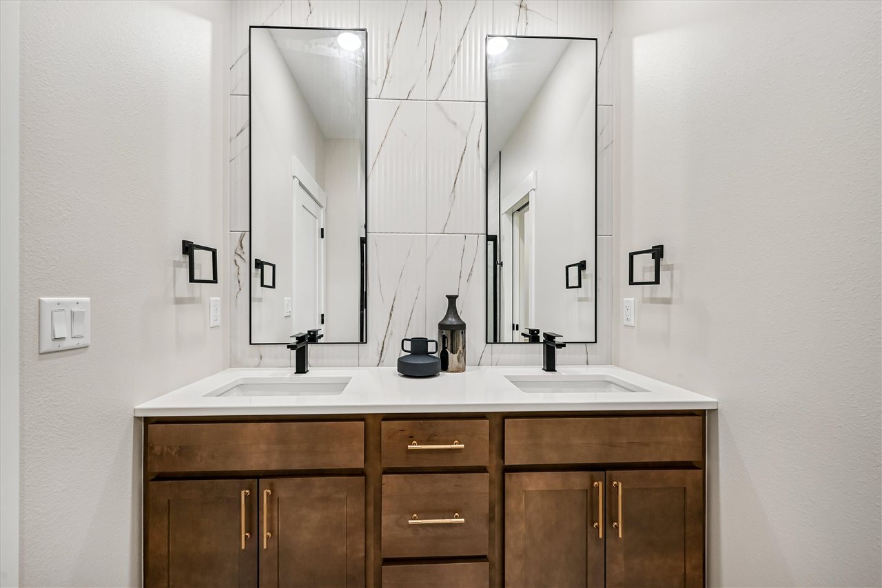 1423 Echo Ridge Lane Marion IA 52302