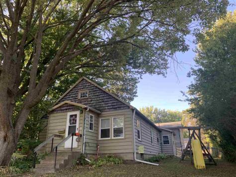 31 2nd Street W Riverside IA 52327