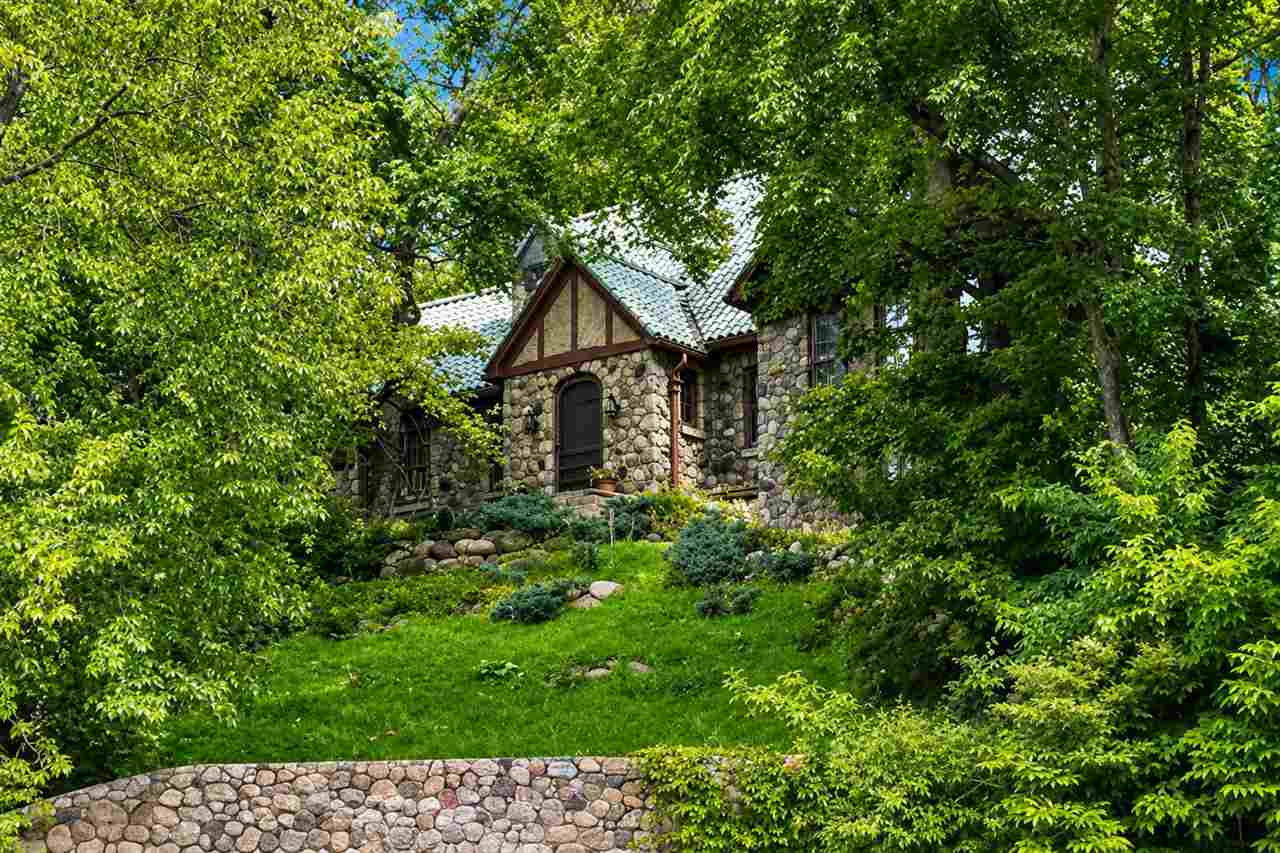 1818 N Dubuque Street Iowa City IA 52245
