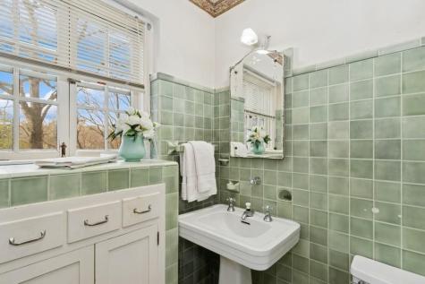 1818 N Dubuque Street Iowa City IA 52245