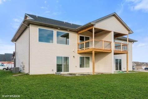 1095 Mary Lane North Liberty IA 52317