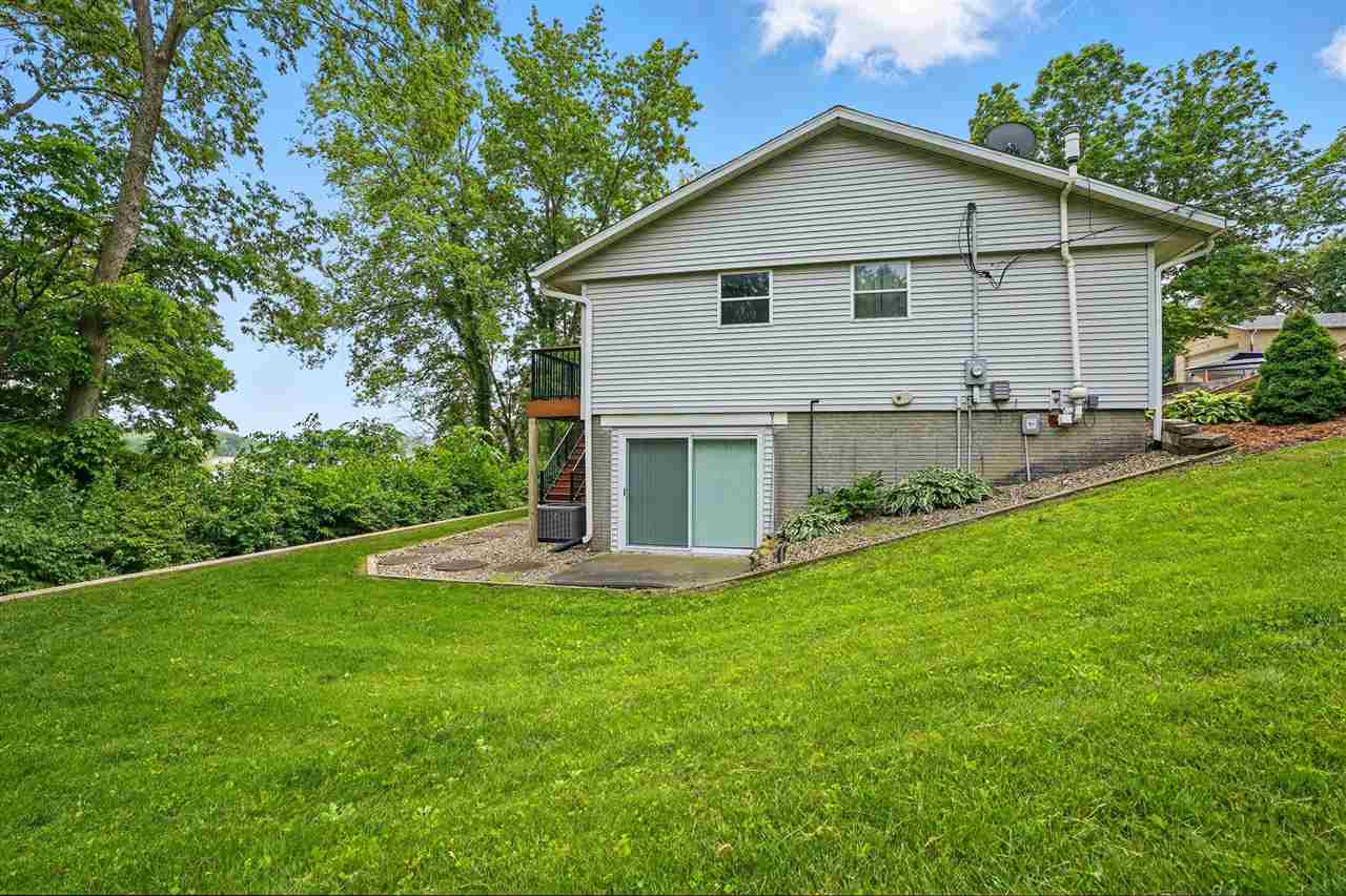 2320 Rice Ridge Lane NE North Liberty IA 52317