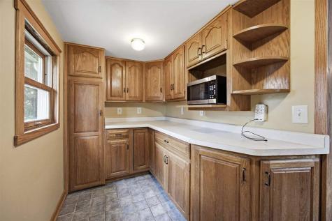 1059 210th Nichols IA 52766