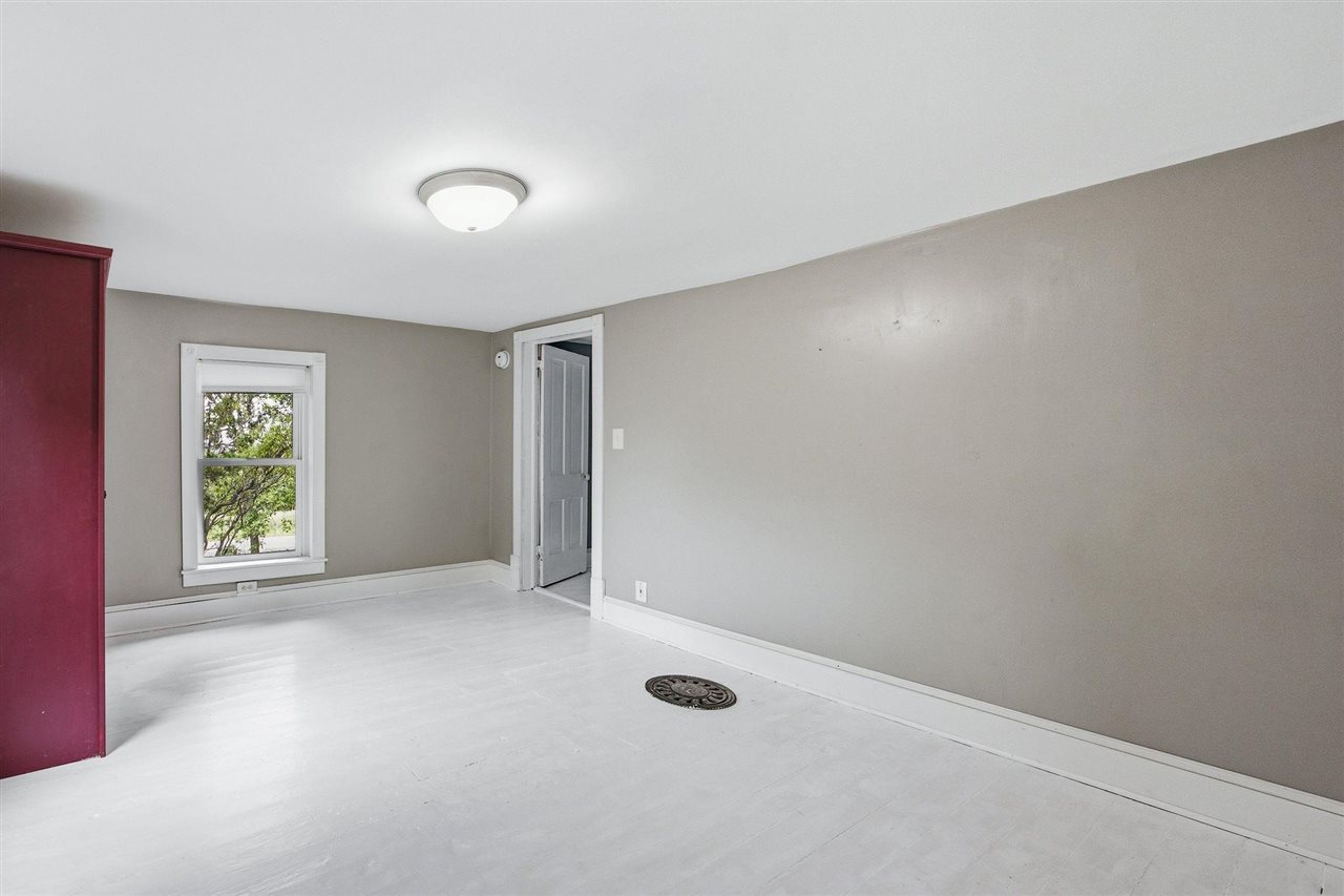 1059 210th Nichols IA 52766