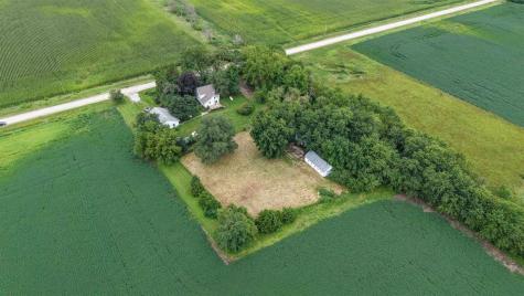 1059 210th Nichols IA 52766