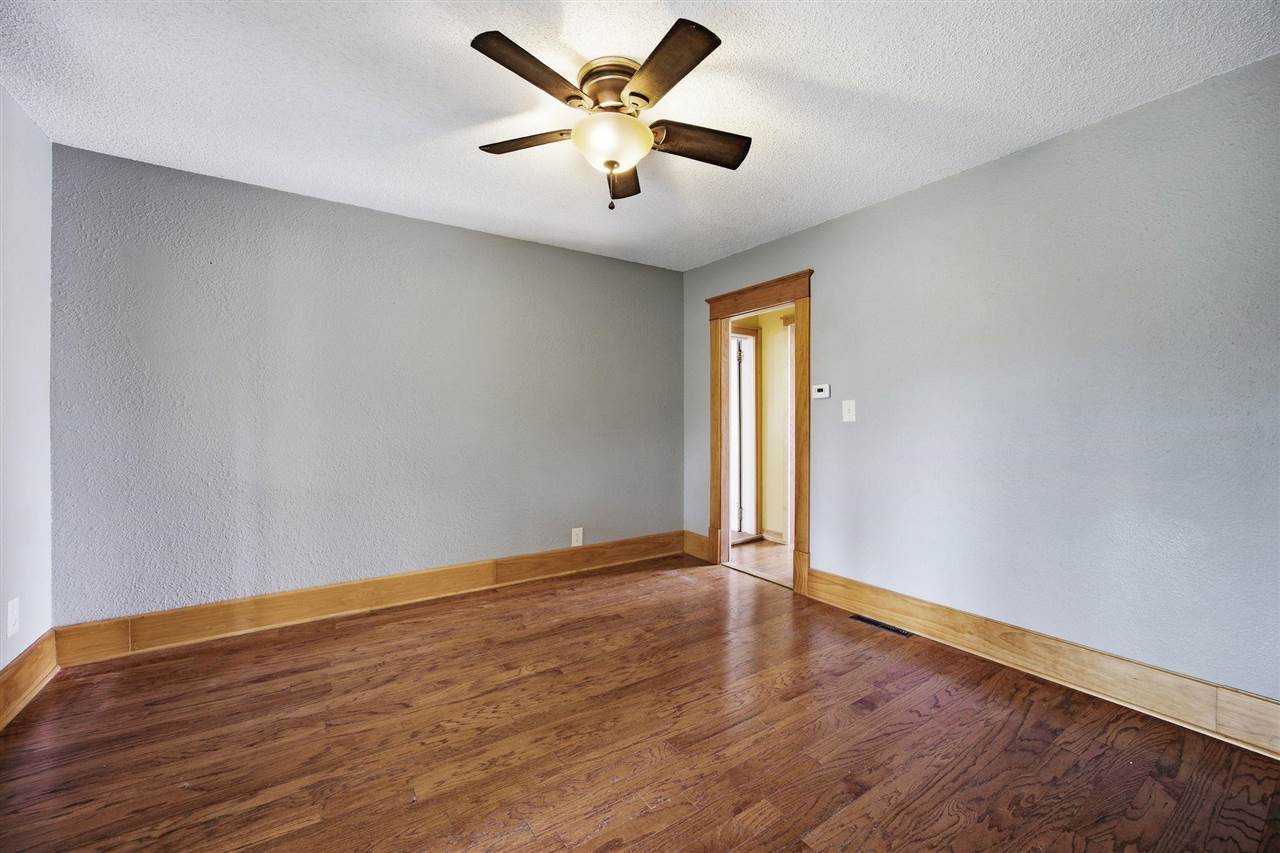 1059 210th Nichols IA 52766