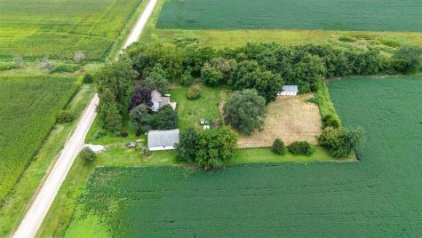 1059 210th Nichols IA 52766