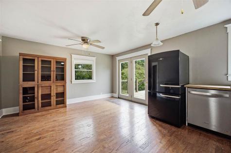 1059 210th Nichols IA 52766