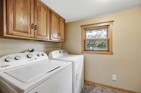 1059 210th Nichols IA 52766