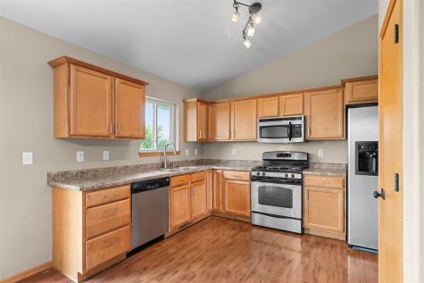 455 E Tartan Drive North Liberty IA 52317