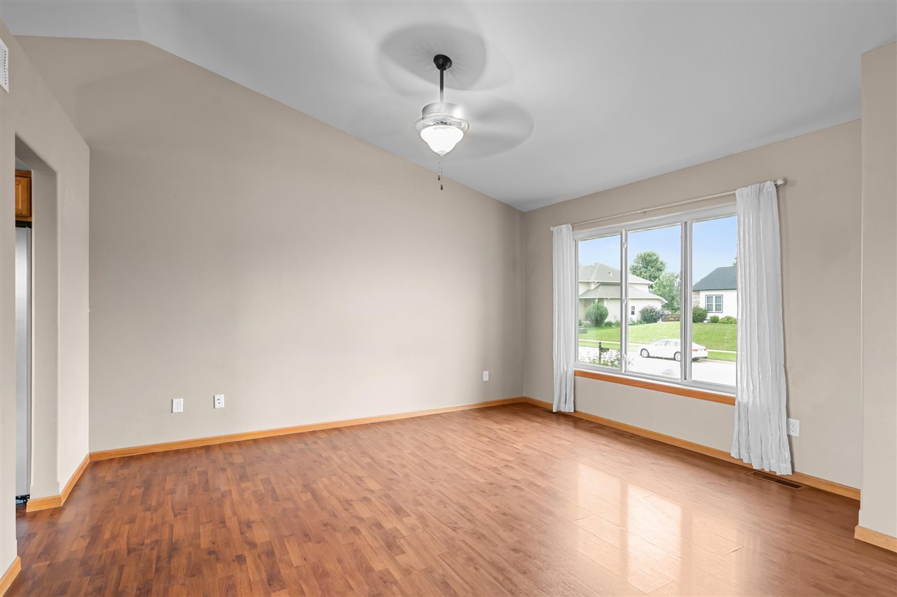 455 E Tartan Drive North Liberty IA 52317