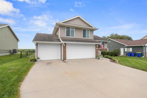 455 E Tartan Drive North Liberty IA 52317