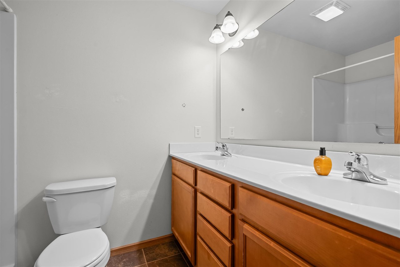 455 E Tartan Drive North Liberty IA 52317
