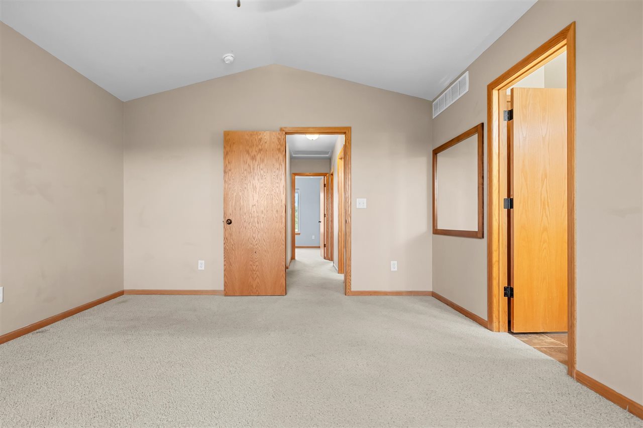 455 E Tartan Drive North Liberty IA 52317