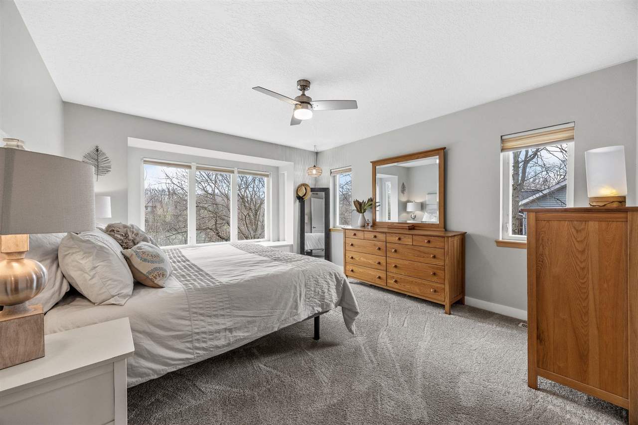 359 Sierra Trace Coralville IA 52241