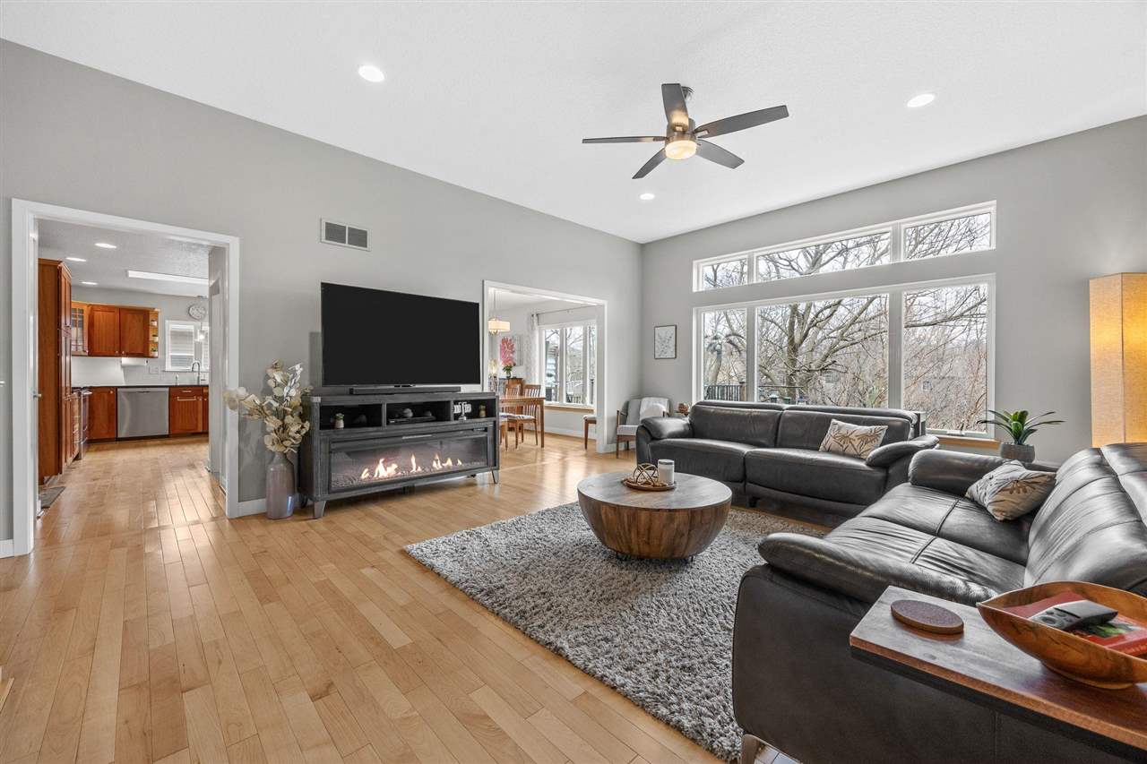 359 Sierra Trace Coralville IA 52241