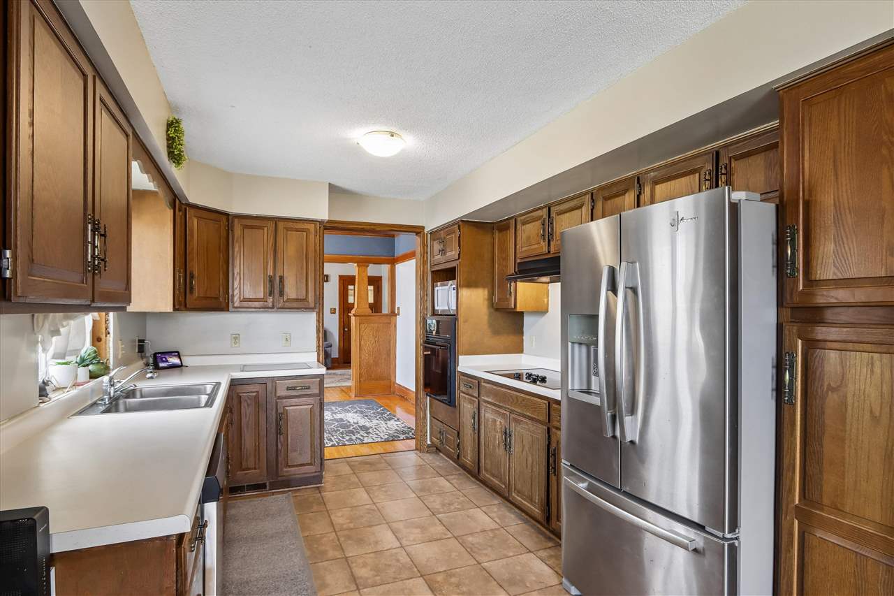 204 W Maple Street Williamsburg IA 52361