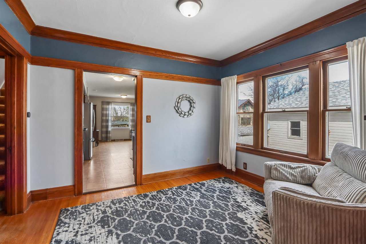 204 W Maple Street Williamsburg IA 52361
