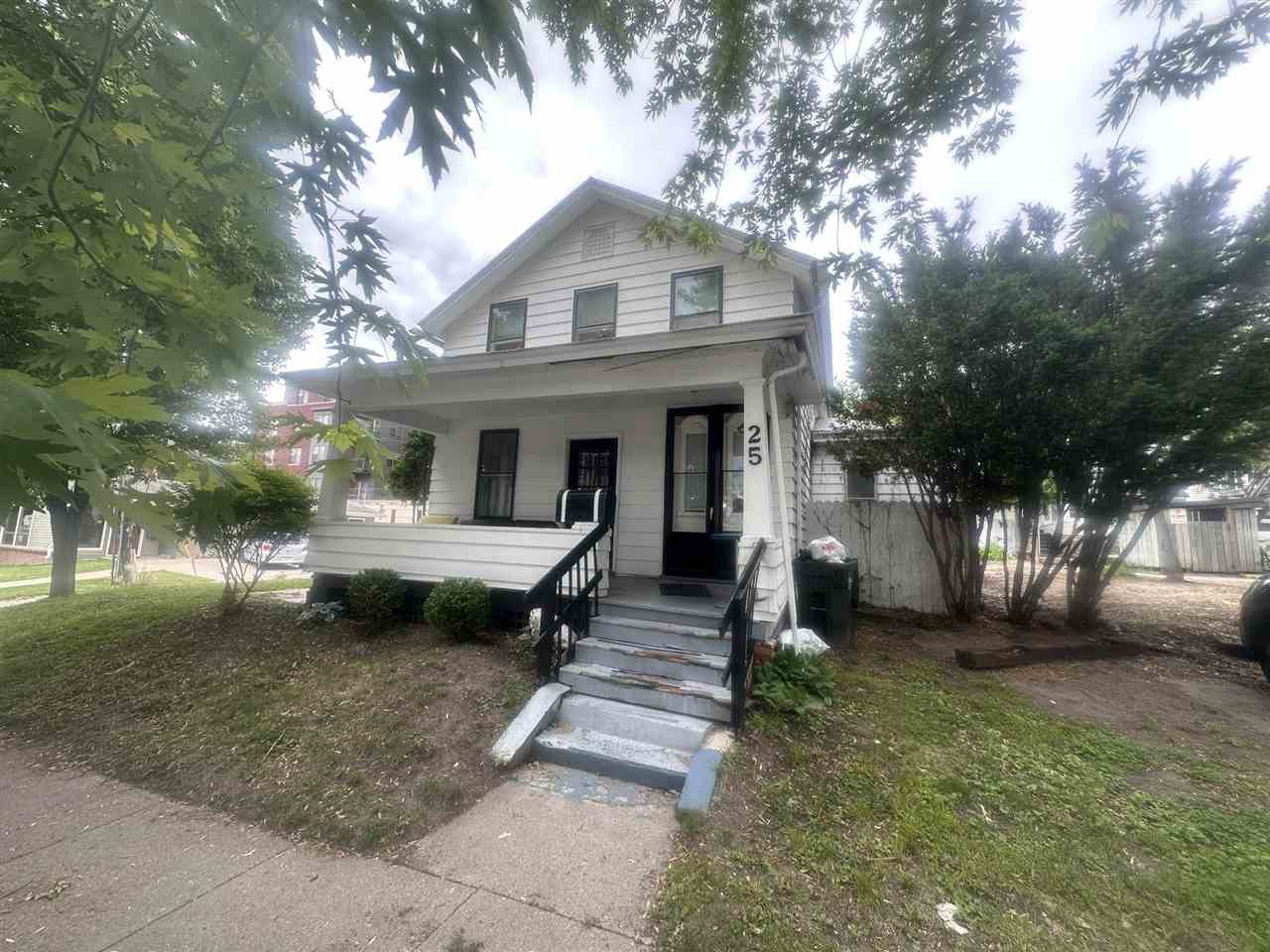 25 N Van Buren Iowa City IA 52245