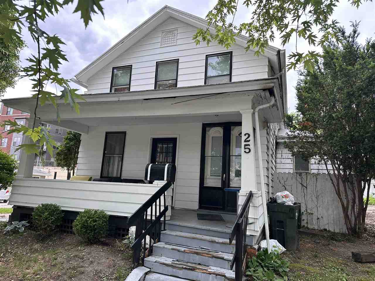 25 N Van Buren Iowa City IA 52245