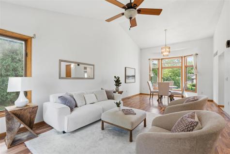 1935 Flanigan Court Iowa City IA 52246