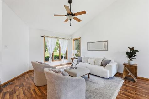 1935 Flanigan Court Iowa City IA 52246