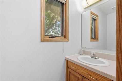 1935 Flanigan Court Iowa City IA 52246