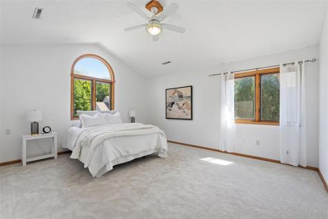 1935 Flanigan Court Iowa City IA 52246