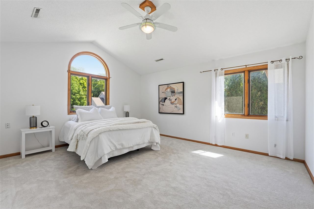 1935 Flanigan Court Iowa City IA 52246