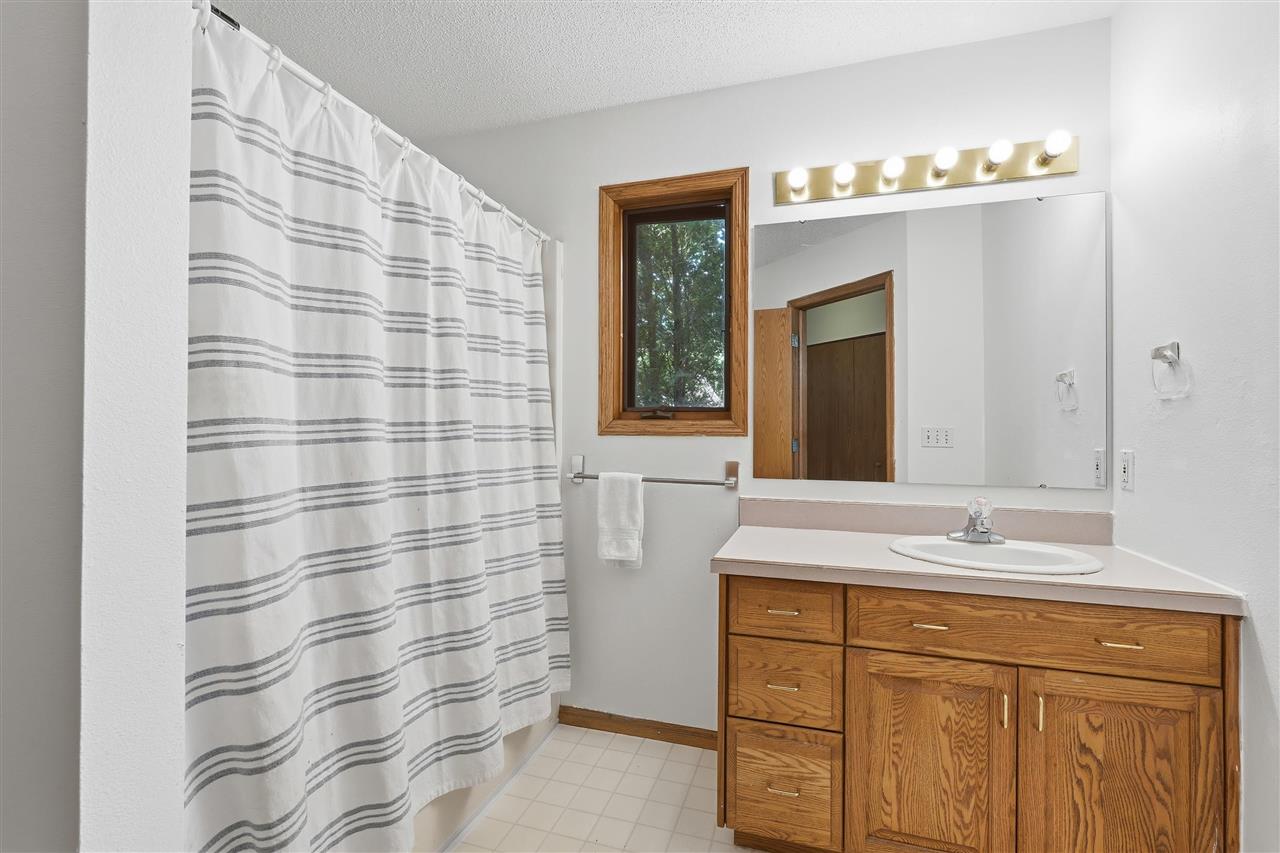 1935 Flanigan Court Iowa City IA 52246