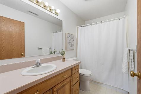 1935 Flanigan Court Iowa City IA 52246